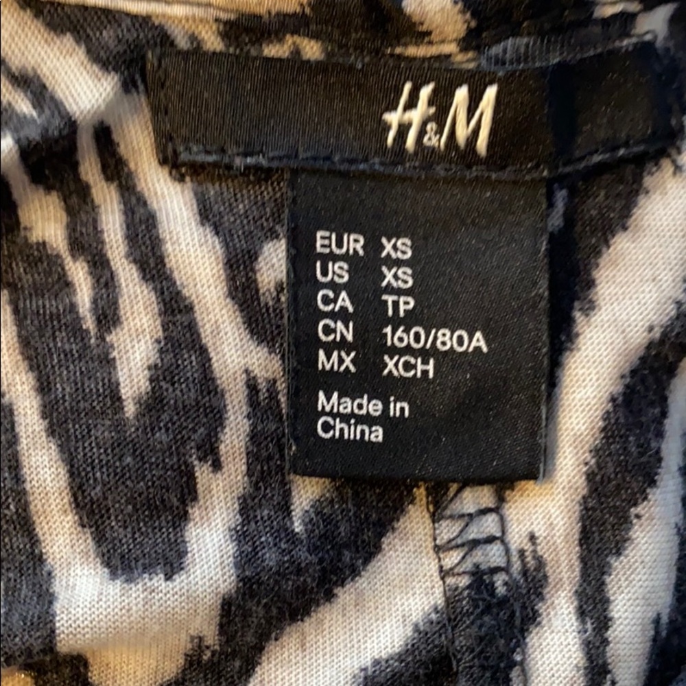 H&M Top - Picture 7 of 10
